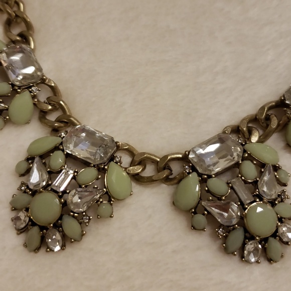 Banana Republic statement necklace - Picture 3 of 4
